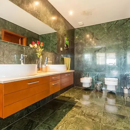 Sweet Home Braga - 4 Rooms Apartment Exterior photo